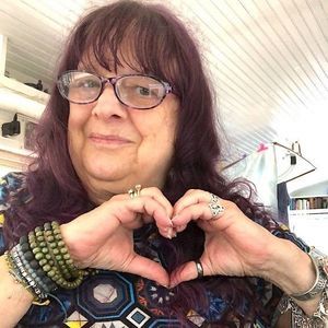 Meet your Posher, Lynn